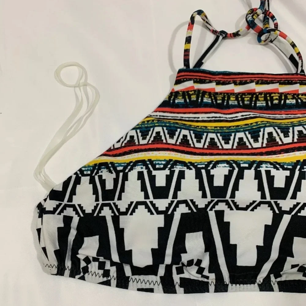 NWT $68 Becca Primitive Journey High Neck Bikini Top [SZ Large‎ ]
